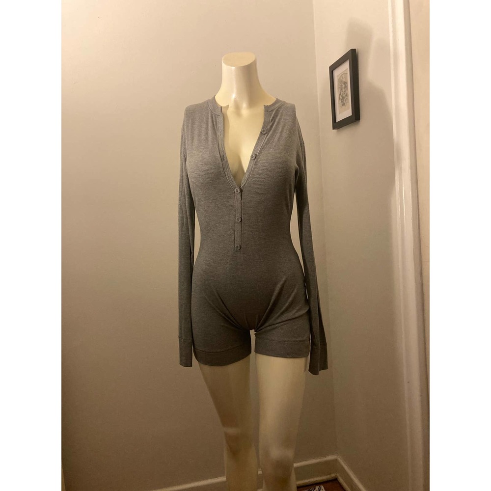 2 Sizes Skims Soft Lounge Button Up Henley Onesie Romper in Heather Gray NWT - Picture 6 of 11